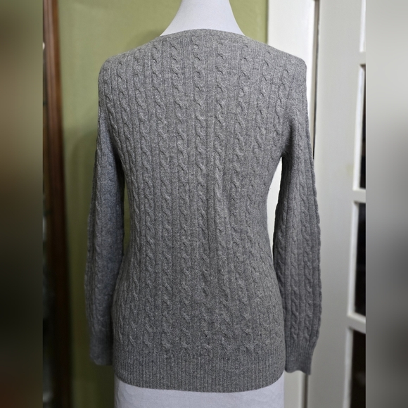 100% Cashmere Sweater - Picture 6 of 10